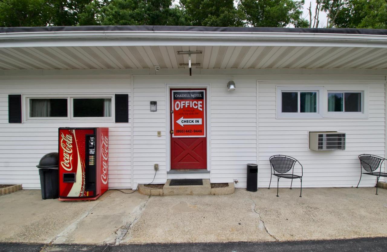 Oakdell Motel Waterford Ct Εξωτερικό φωτογραφία