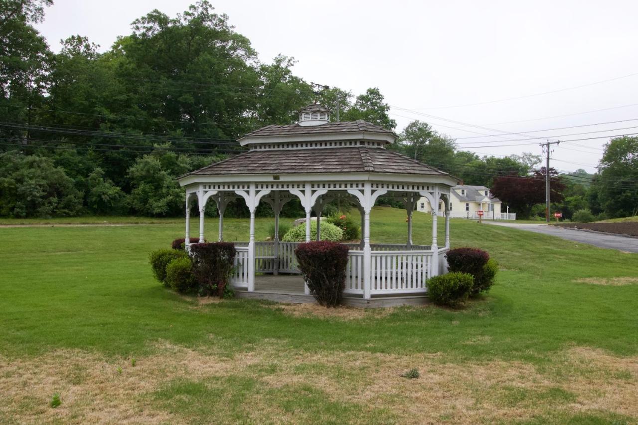 Oakdell Motel Waterford Ct Εξωτερικό φωτογραφία