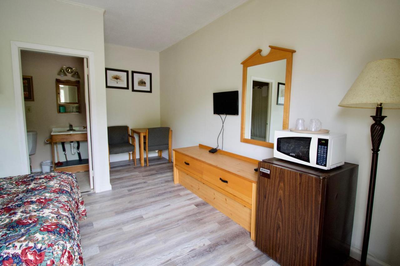 Oakdell Motel Waterford Ct Εξωτερικό φωτογραφία